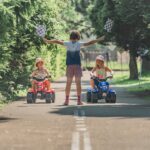 Keturratis su pedalais – raudonas