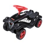 Paspiriamas automobilis su priekaba – juodas