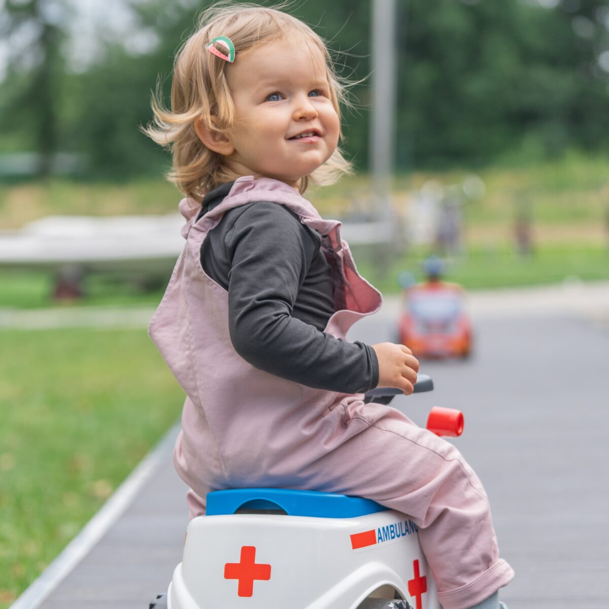 Paspiriamoji mašinėlė – greitosios pagalbos automobilis