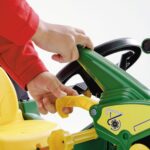 Pedalinis traktorius – pripučiami ratai