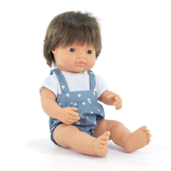 Miniland lėlė berniukas mėlynu romperiu (šatenas
